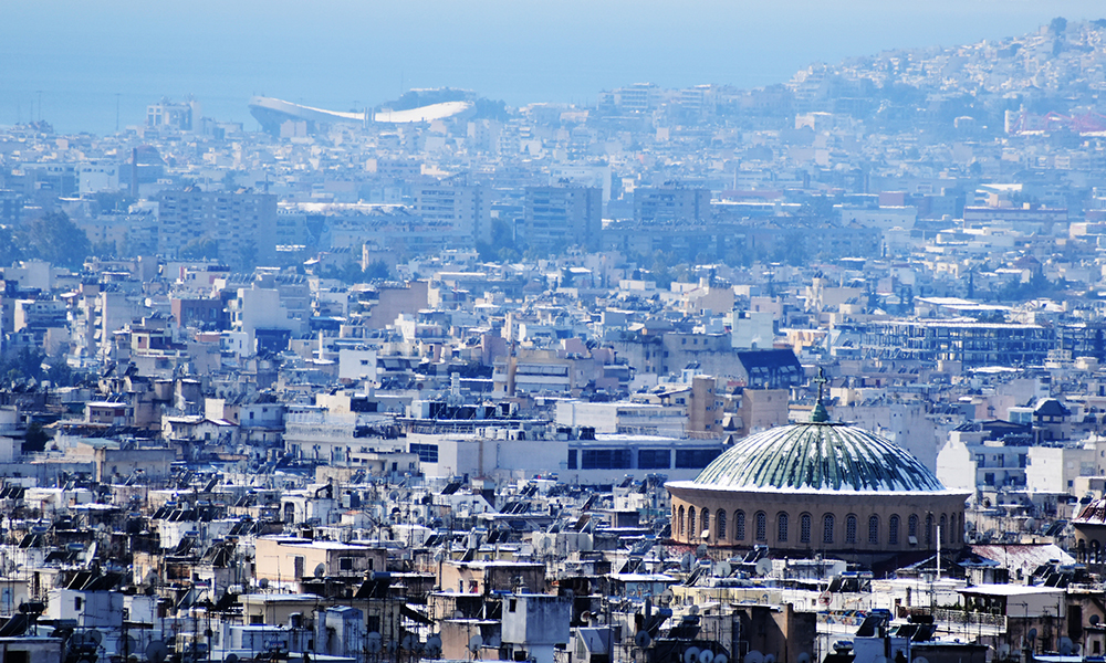 I Néa Epochí stis Misthóseis Akiníton Isorropía metaxý Idioktitón kai Enoikiastón