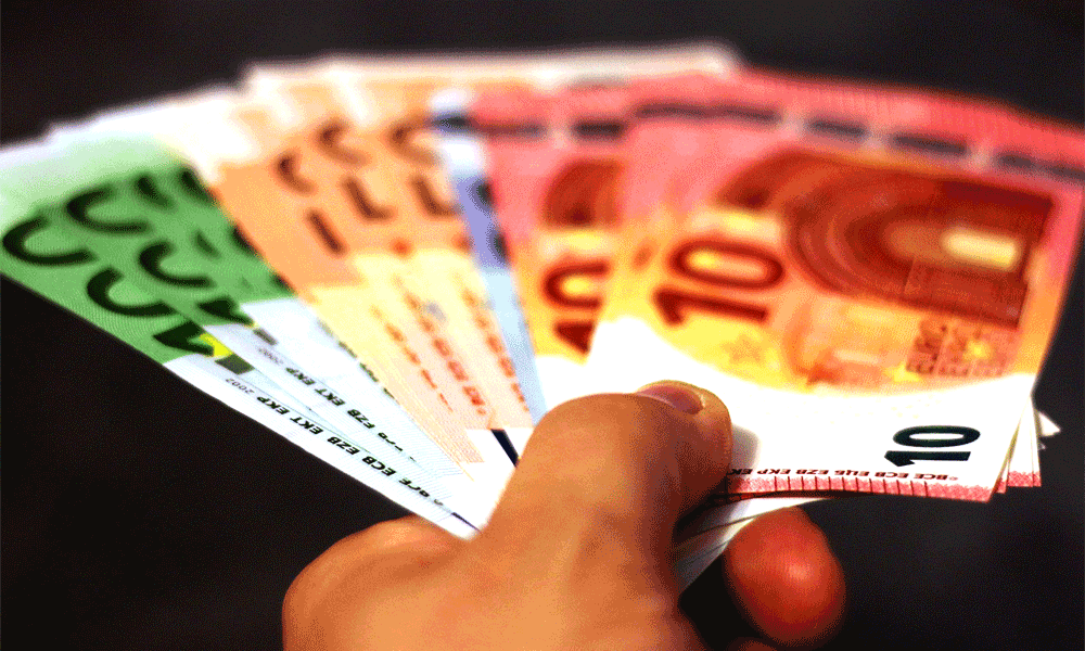 Epíspefsi sýntaxis - Poioi dikaioúntai na pároun ta chrímatá tous pio grígora